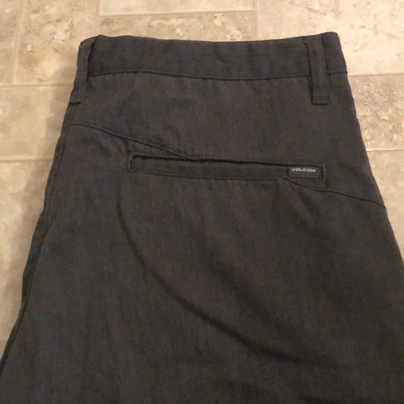 Mens Shorts - Picture 2 of 3